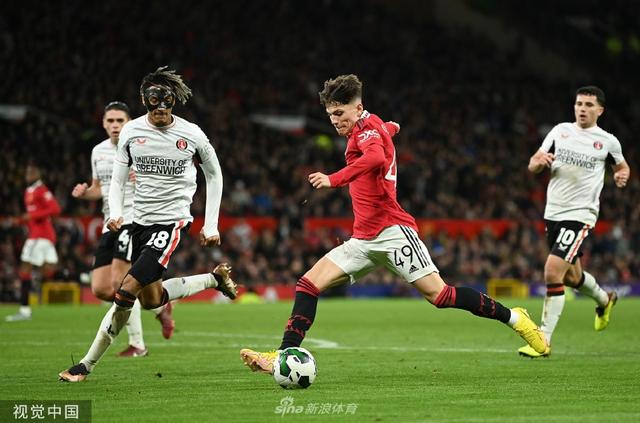 的赛季中表 的赛季中表